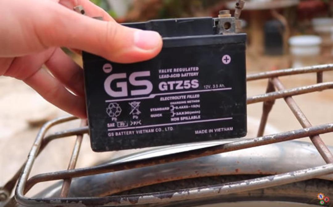 &Ccedil;inli m&uuml;hendis tahta par&ccedil;asıyla işe başladı, milyonlar g&ouml;z&uuml;n&uuml; ayırmadan seyretti! 