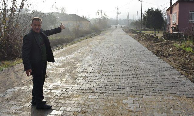 Nazilli Belediyesi Kasım ayında 15 bin metrekare köy yolunu yeniledi