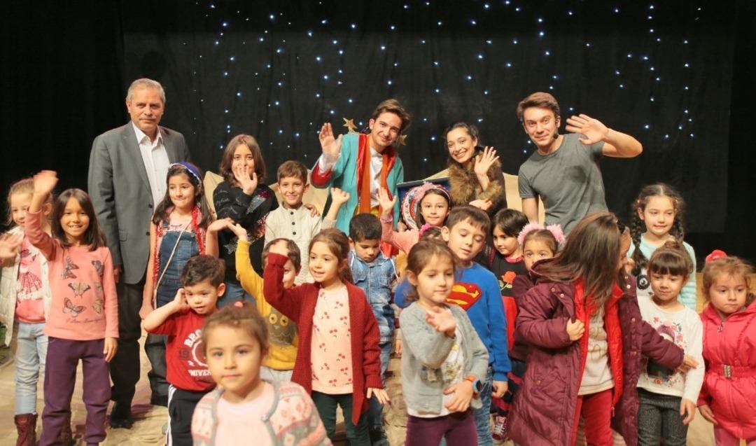 K&uuml;tahya&rsquo;da &lsquo;K&uuml;&ccedil;&uuml;k Prens&rsquo; tiyatro oyunu