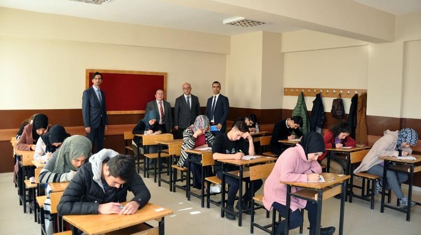 G&uuml;m&uuml;şhane&rsquo;de meslek liseli &ouml;ğrenciler i&ccedil;in &lsquo;kitap okuma&rsquo; yarışması d&uuml;zenlendi