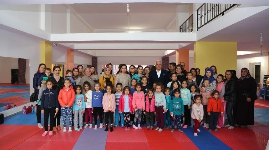 Erdemli Belediyesi&rsquo;nden gen&ccedil;lere spor desteği