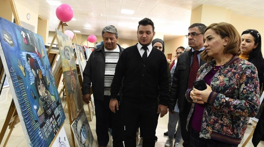 7/24 a&ccedil;ık olan Millet Kıraathanesine vatandaşların ilgisi artıyor