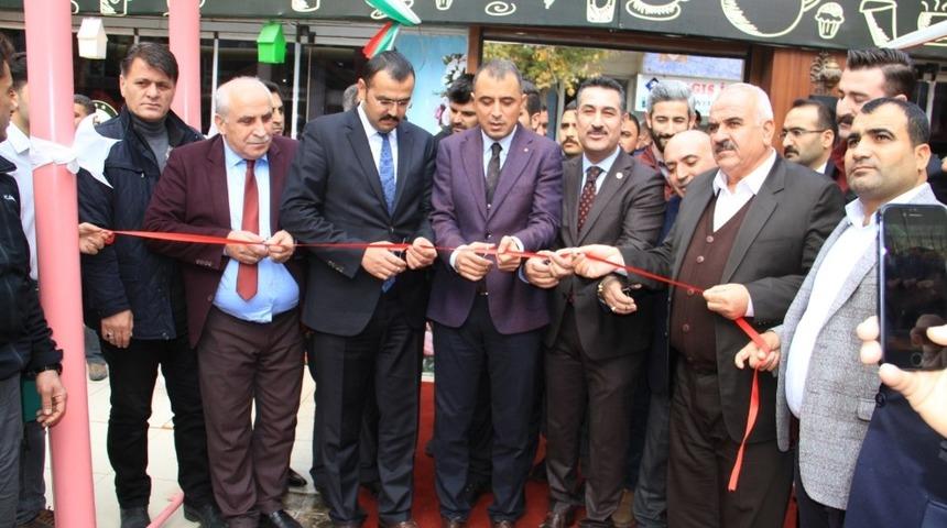 Başkan Y&uuml;ksel kafe a&ccedil;ılışına katıldı