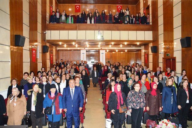 Kastamonu’da İlk Türk Kadın Mitingiyle ilgili panel düzenlendi