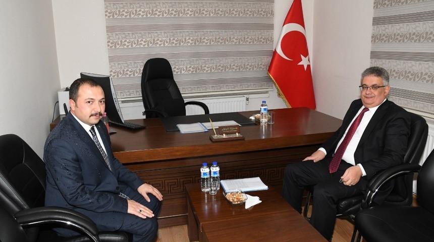 Vali Aykut Pekmez&rsquo;den AFAD ve 112 Acil &ccedil;ağrı merkezini gezdi