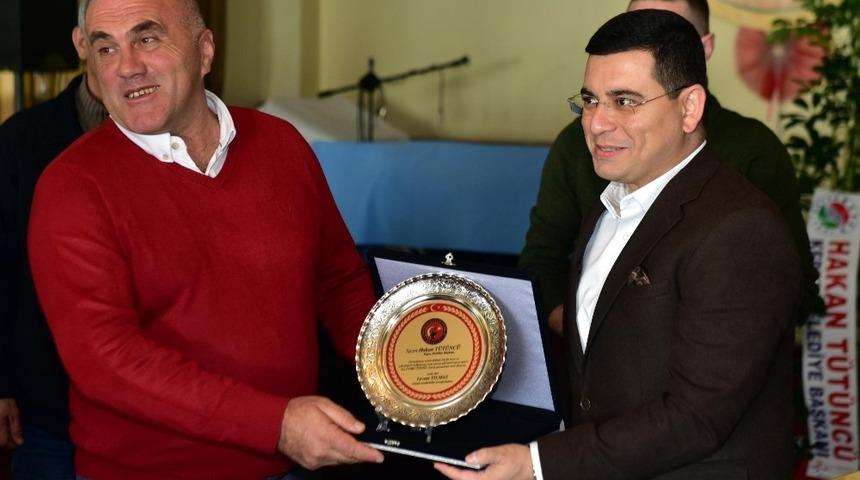 Başkan T&uuml;t&uuml;nc&uuml;&rsquo;ye hemşehrilik &uuml;nvanı