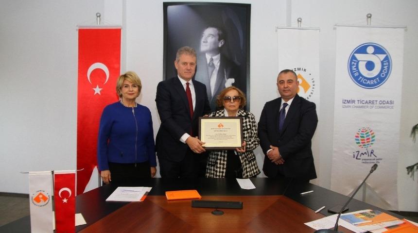 Doğan Turhan&rsquo;ın adı İE&Uuml;&rsquo;de yaşıyor