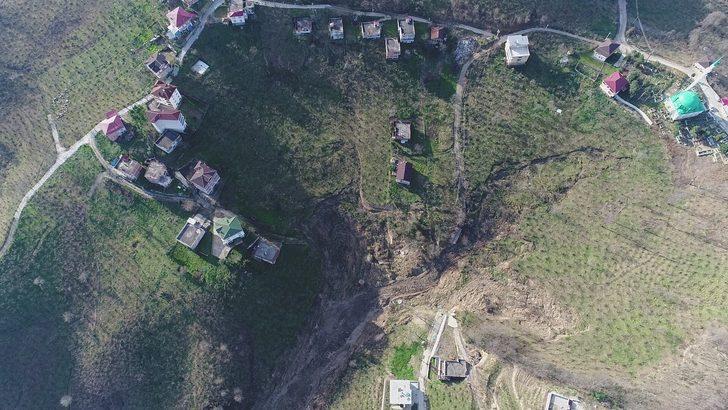 Bu mahalle 2 yıldır kayıyor! G1