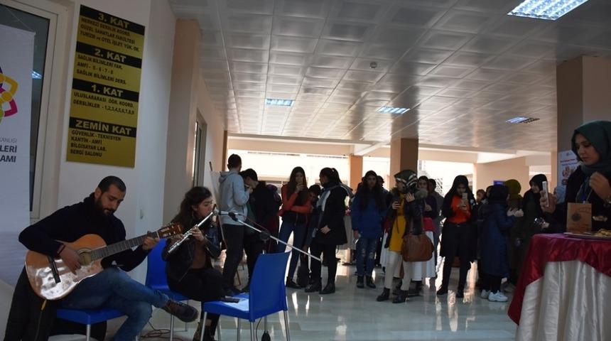 Harran &Uuml;niversitesinde nostaljik film festivali başladı