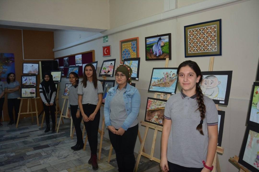 Demokrasi ve İnsan Hakları Haftası kutlandı