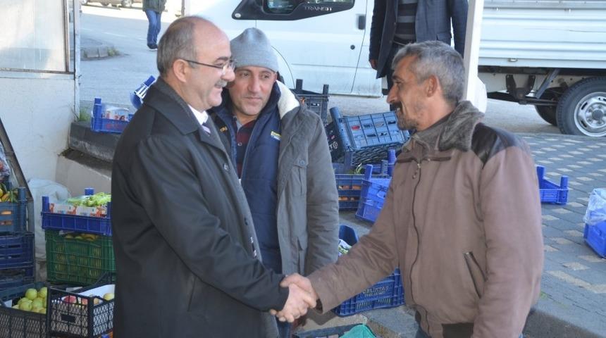 B&uuml;nyan Belediye Başkanı Şinasi G&uuml;lc&uuml;oğlu, "Esnaf ve vatandaşımızın yanındayız"
