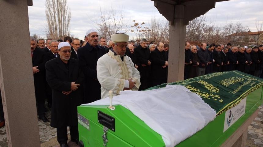 Ordu Valisi Yavuz&rsquo;un anne acısı