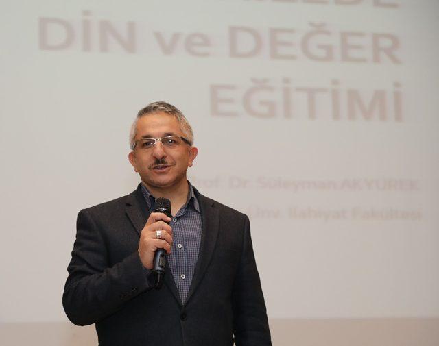 ERÜ’de Evlilik Okulu Seminerleri Devam Ediyor