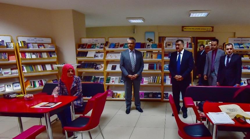 G&uuml;rkan, BİLSAM y&ouml;neticileri ile istişarede bulundu