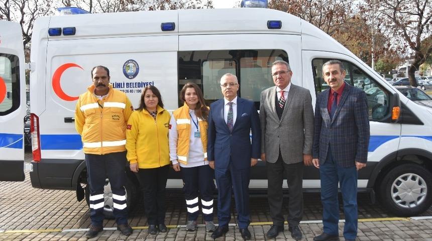 Salihli Belediyesi&rsquo;nden hasta nakil ambulansı hizmeti