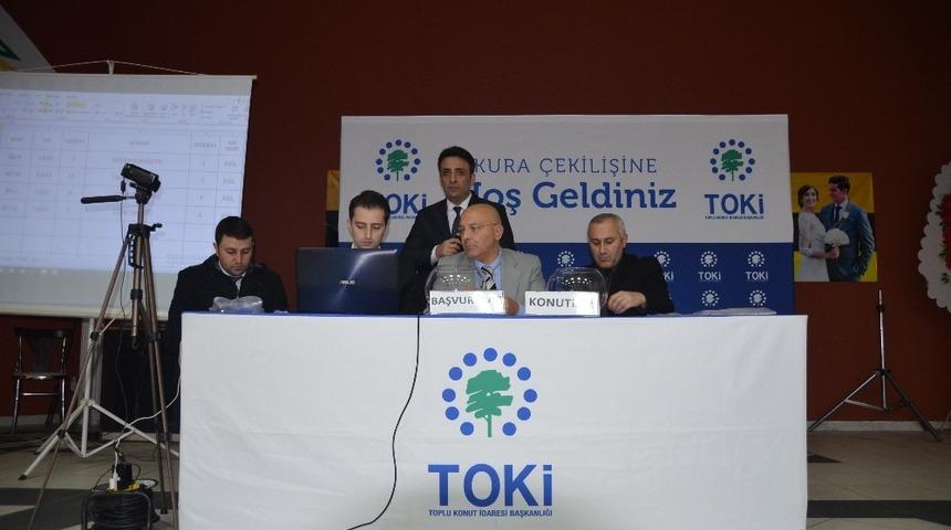 Kargı&rsquo;da 111 TOKİ konutu sahiplerini buldu