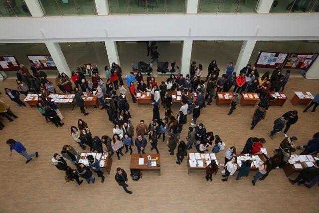 Pinpon topu, davul derisi kullanarak steteskop yaptılar