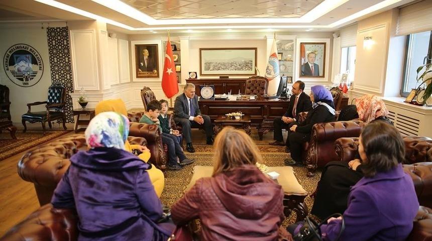 &Ouml;ğrencilerden B&uuml;y&uuml;kkılı&ccedil;&rsquo;a ziyaret