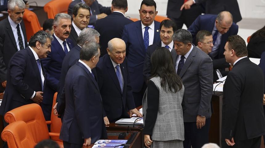 Bahçeli için olay yorum: HDP oylarına şirin görünmeye çalışıyor