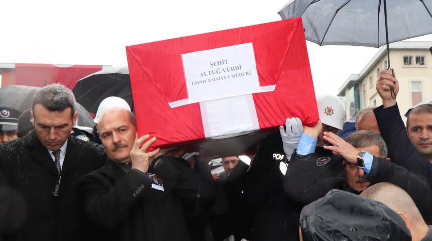 Türkiye yasta! Şehit emniyet müdürüne acı veda