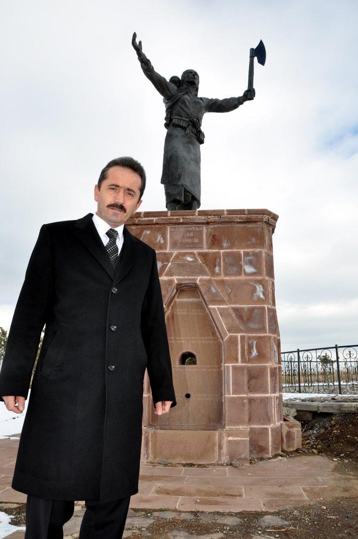 24 yıllık hata düzeltildi! Meğer Nene Hatun heykelindeki... G2