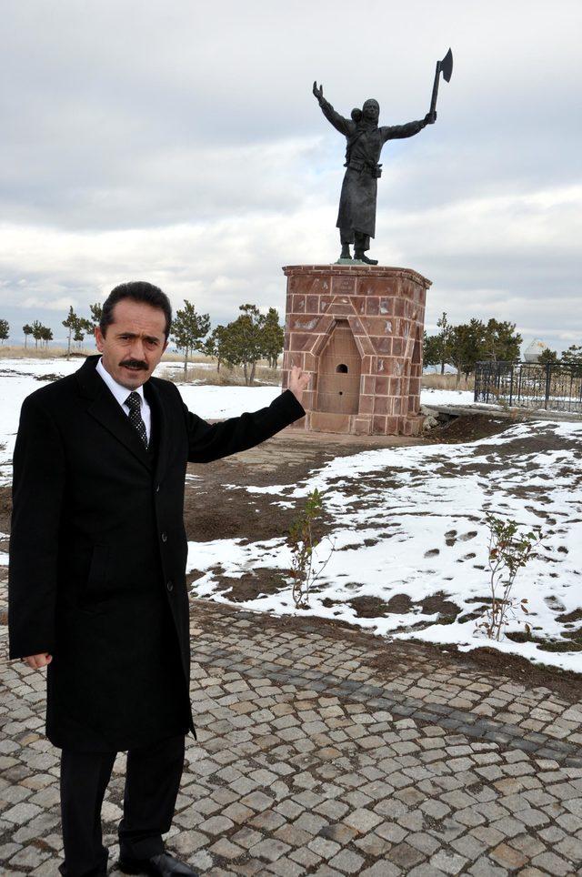 Nene Hatun heykelindeki 24 yıllık hata düzeltildi 4