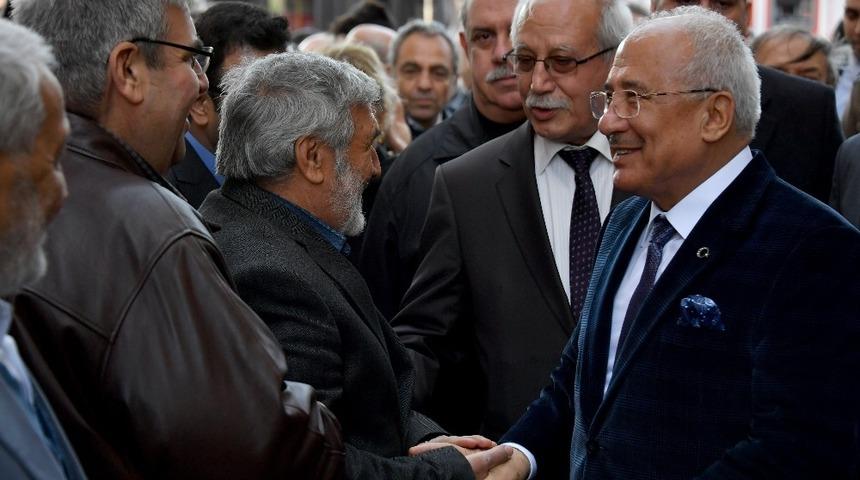 Kocamaz&rsquo;ın il&ccedil;e ziyaretleri s&uuml;r&uuml;yor