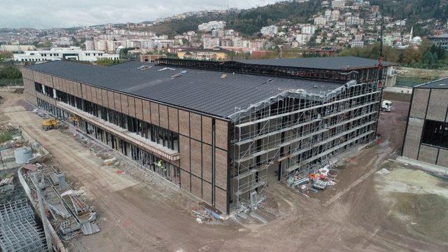 Doğu Marmara’nın kongre merkezi hızla tamamlanıyor
