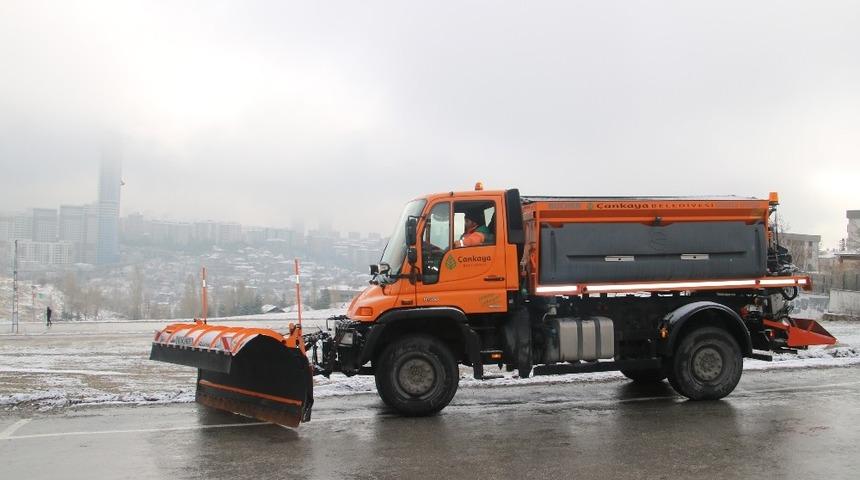 &Ccedil;ankaya&rsquo;dan kar yağışına karşı acil m&uuml;dahale