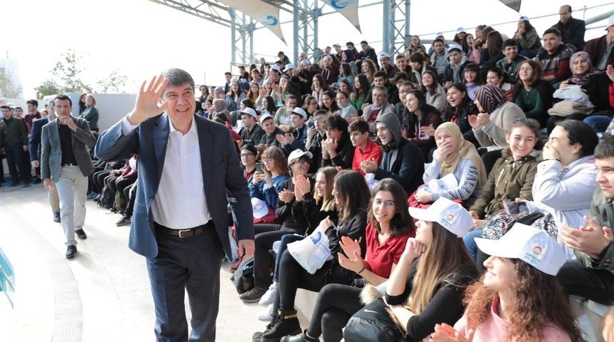 Motivasyon T&uuml;rel&rsquo;den başarı &ouml;ğrencilerden