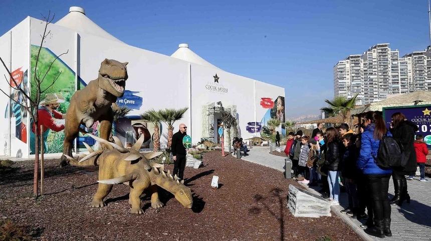 Blogger anneler &ccedil;ocuk m&uuml;zesinde buluştu