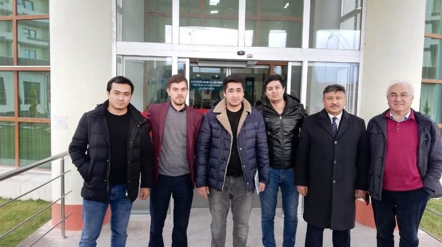 &Ouml;zbekistan sağlık turizm acentelerinden hastane ziyareti