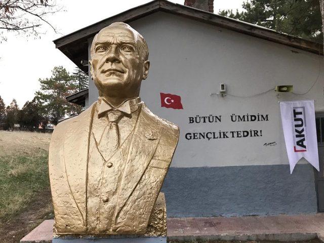 ESOGÜ AKUT gönüllüleri küçük kardeşlerini unutmadı