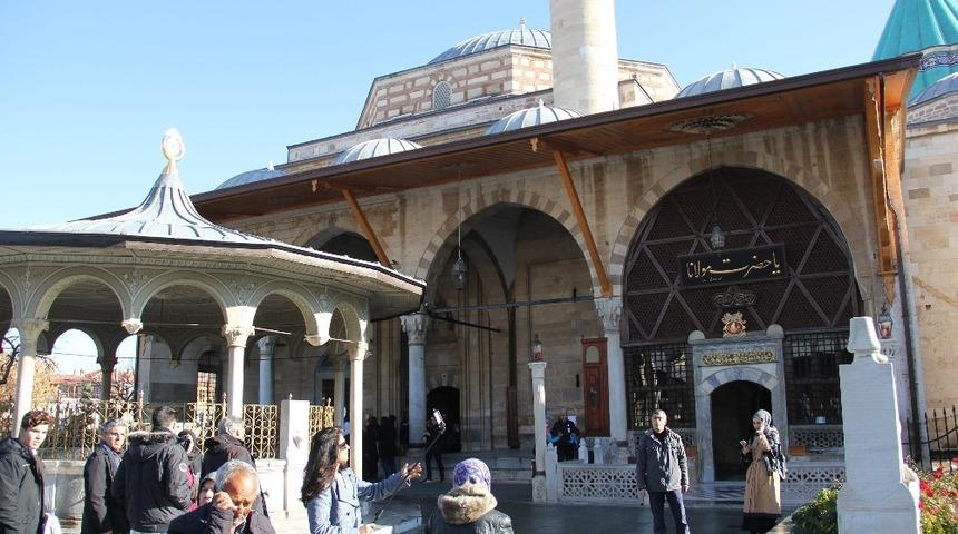 Isparta Belediyesi&rsquo;nden &uuml;cretsiz k&uuml;lt&uuml;r gezileri