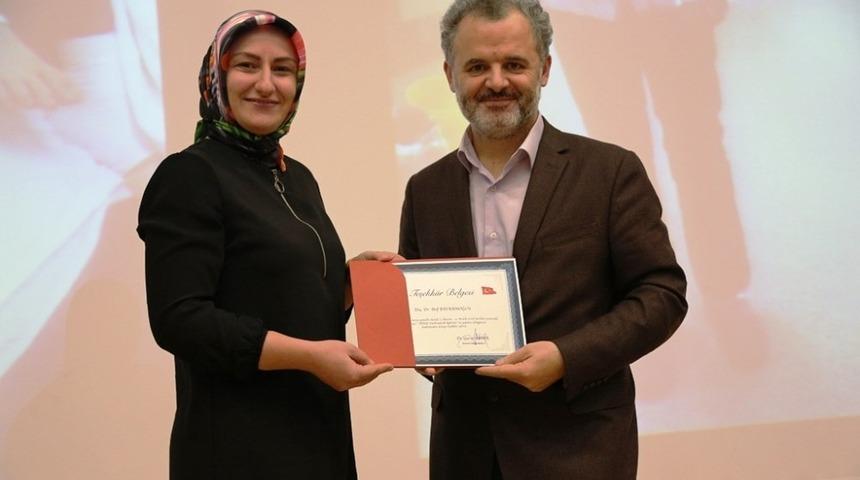 Sağlık çalışanlarına farkındalık eğitimi verildi