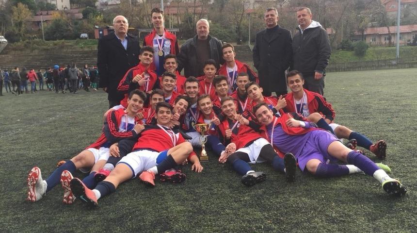 Futbol takımı 22 yıl sonra şampiyon oldu