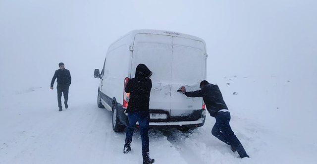 Doğu Anadolu için kuvvetli rüzgar ve kar yağışı uyarısı (2)