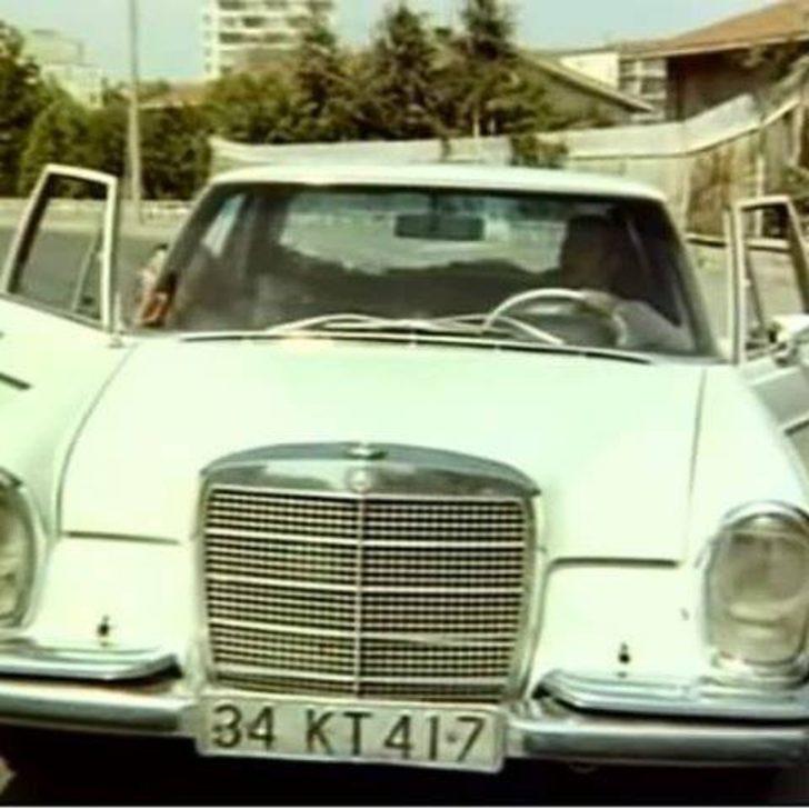 Yeşilçam'ın büyüsünü temsil ediyordu! Kartal Tibet'in ünlü otomobili bulundu G4