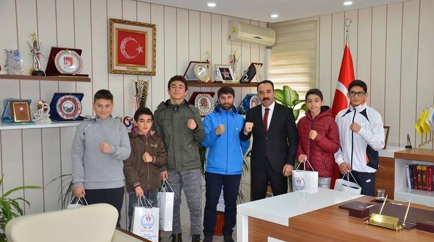 Bilecikli boks&ouml;rlerden b&uuml;y&uuml;k başarı