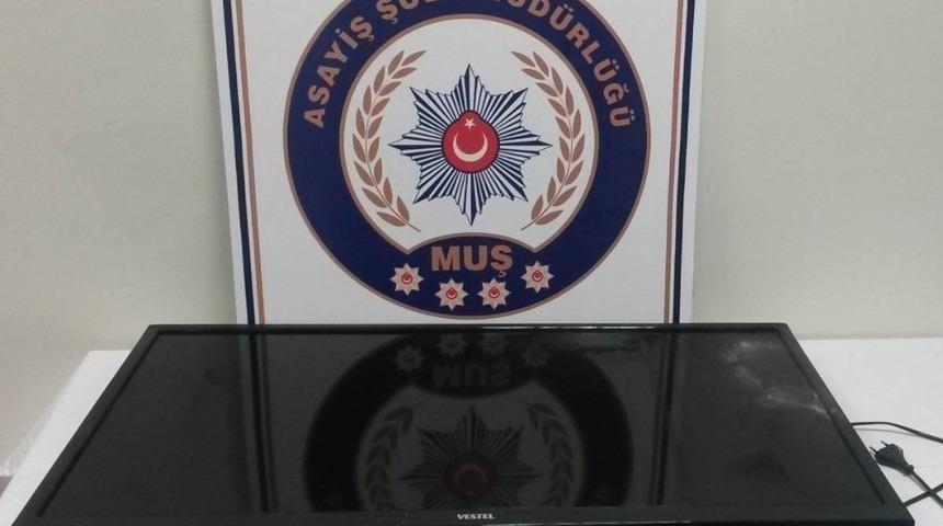 Evinde hırsızlık olduğunu polisten &ouml;ğrendi