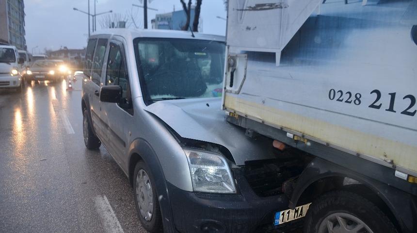 Bilecik&rsquo;te trafik kazası, 1 yaralı