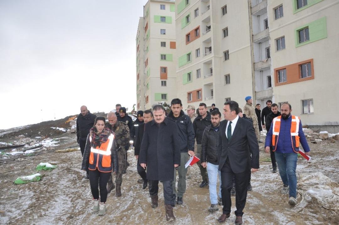 Vali Akbıyık Y&uuml;ksekova&rsquo;da