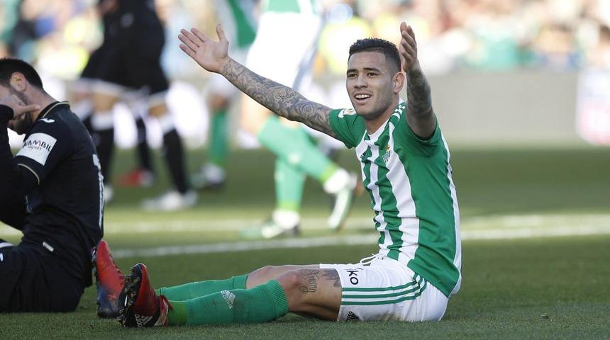 Fenerbahçe'nin Antonio Sanabria ile ilgilendiği iddia edildi