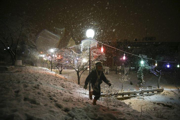 Ankara beyaza büründü G3