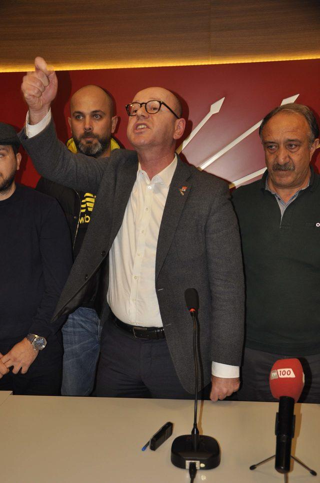 Balıkesir'de, CHP İl Başkanlığı'ndan istifa sinyali
