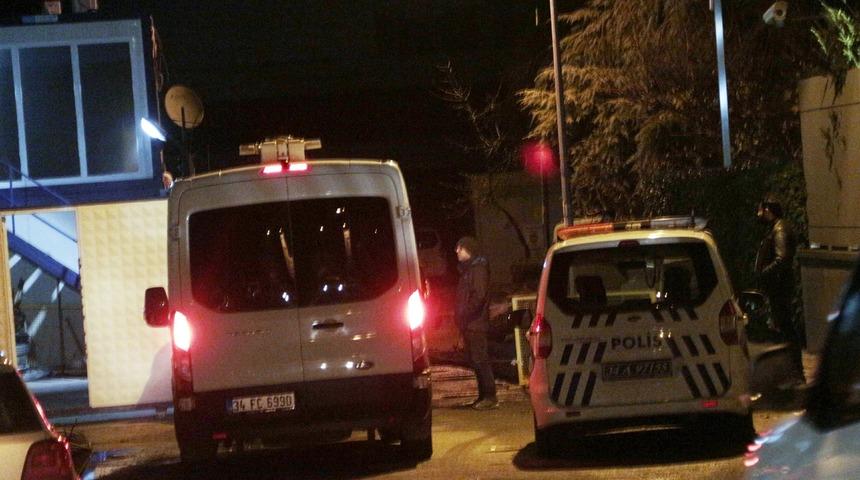 İstanbul'da bomba paniği! Ekipler alarma ge&ccedil;ti