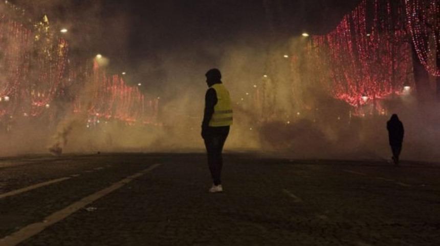 &Uuml;rd&uuml;n'de 'sarı yelekliler' protesto d&uuml;zenledi