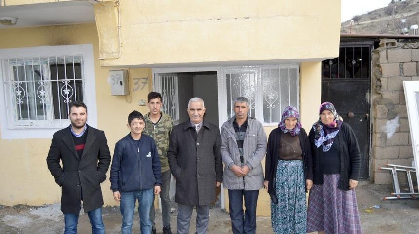 Merinos&rsquo;tan evi yanan aileye yardım