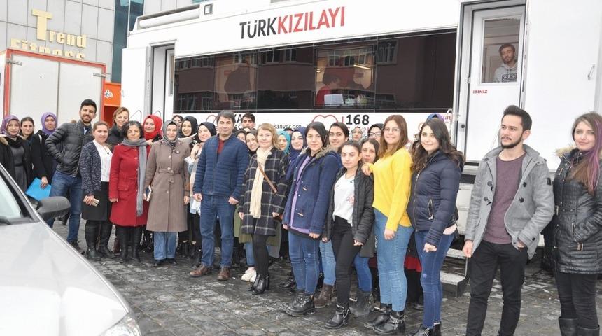 Sungurlu MYO &ouml;ğrencilerinden anlamlı bağış