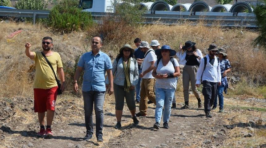 Myrina ve Gryneion&rsquo;da &ccedil;alışma yapan bilim ekibinden Başkan Acar&rsquo;a teşekk&uuml;r